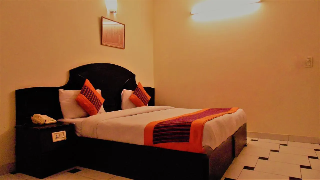 Hotel Maharaja Continental Paharganj
