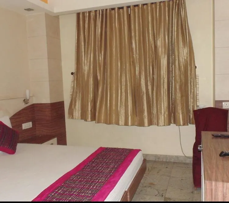 Hotel Maharaja Continental Paharganj